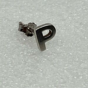 Vintage 925 Sterling Silver Letter P Stud Earring w Butterfly Backing
